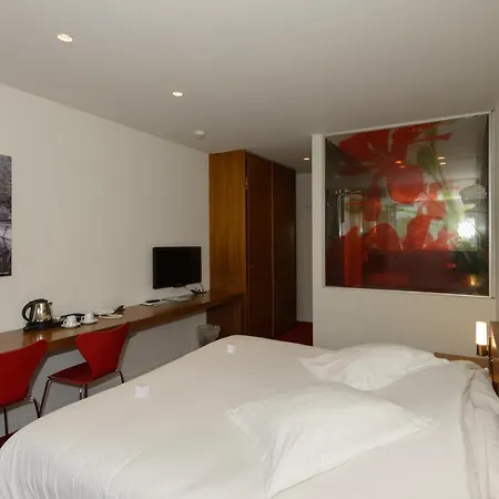 Corbie Hotel Mol